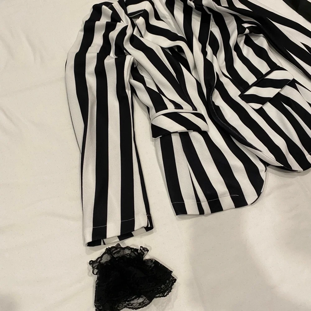 Beetlejuice Costume women - Picture 4 of 4